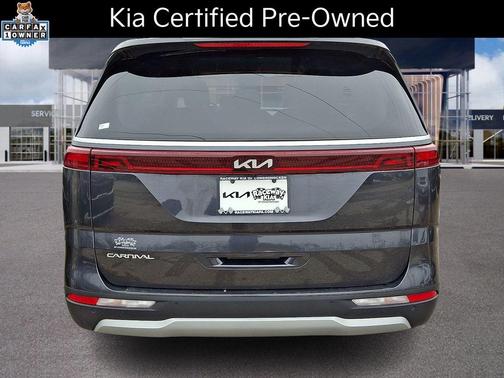 2023 Kia Carnival EX