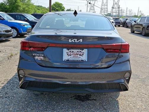 2022 Kia Forte LXS