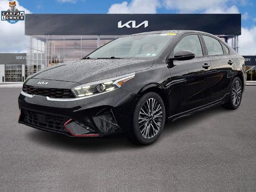 Aurora Black Pearl 2023 Kia Forte GT-Line