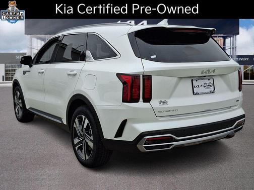 Snow White Pearl 2023 Kia Sorento Hybrid EX