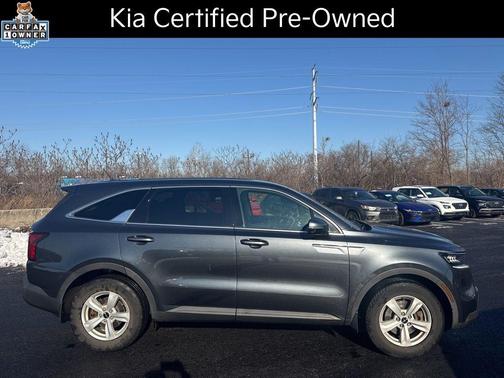 2022 Kia Sorento LX