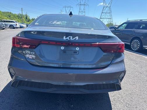 Gravity Gray 2022 Kia Forte LXS