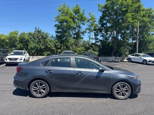 Gravity Gray 2022 Kia Forte LXS