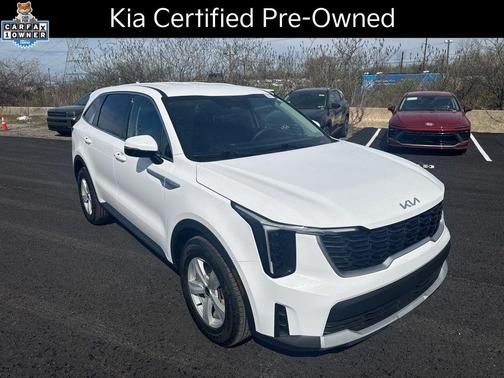 Glacial White Pearl 2025 Kia Sorento LX
