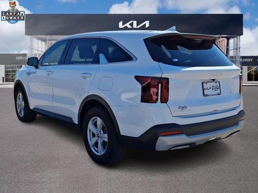 Glacial White Pearl 2025 Kia Sorento LX