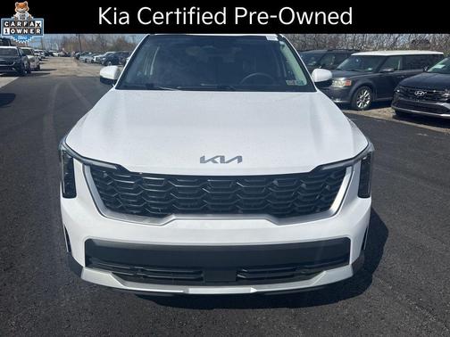 Glacial White Pearl 2025 Kia Sorento LX