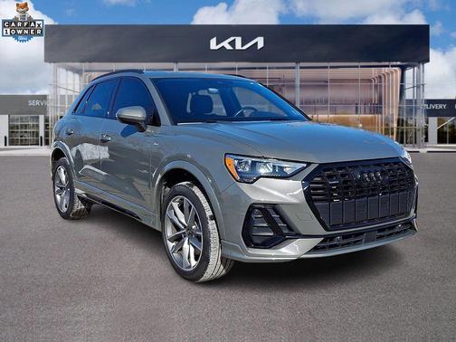 2022 Audi Q3 45 S line Premium