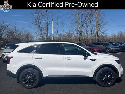 Glacial White Pearl 2023 Kia Sorento EX