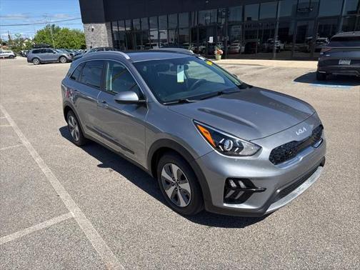 2022 Kia Niro LX