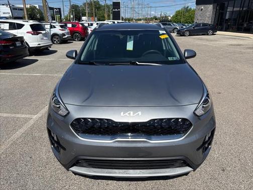 2022 Kia Niro LX