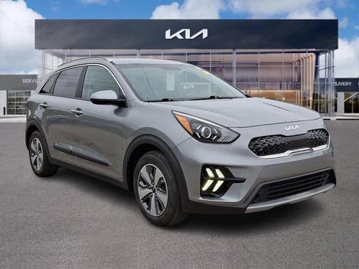 2022 Kia Niro LX