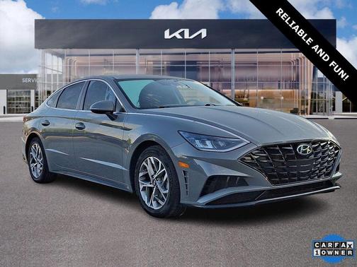 2022 Hyundai SONATA SEL