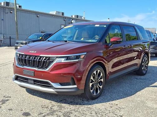 2023 Kia Carnival EX