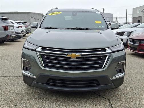 2023 Chevrolet Traverse LT Leather