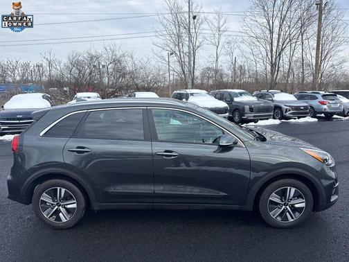2022 Kia Niro Plug-In Hybrid EX