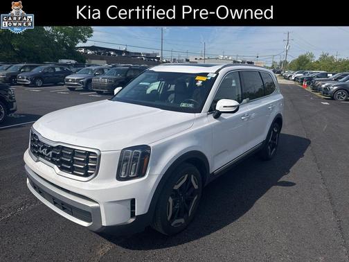 Glacial White Pearl 2024 Kia Telluride S