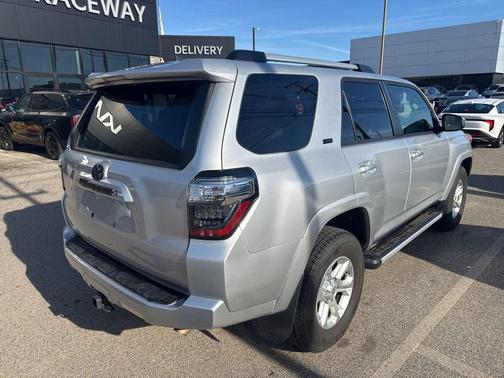 2021 Toyota 4Runner SR5