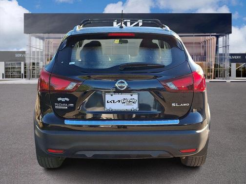 2018 Nissan Rogue Sport SL