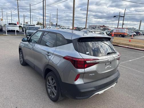 2023 Kia Seltos LX