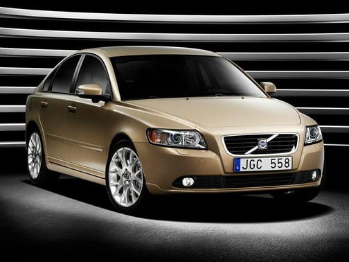 2010 Volvo S40 2.4i