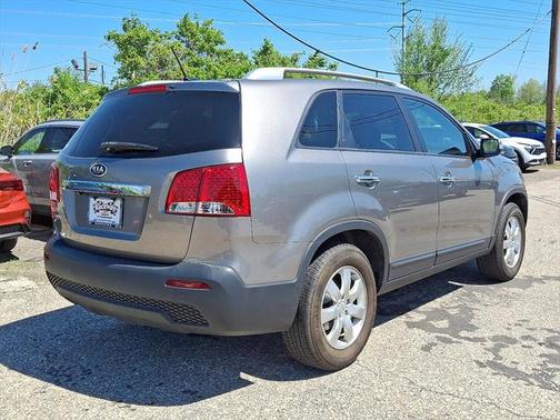 2011 Kia Sorento LX