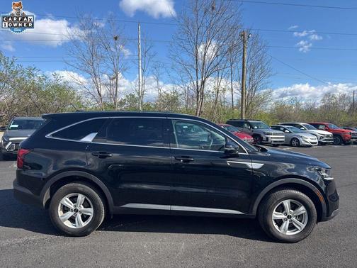 Ebony Black 2023 Kia Sorento LX