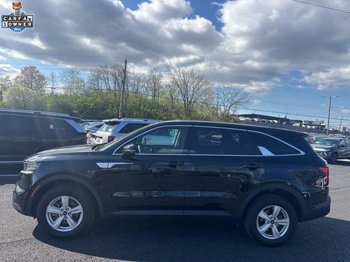 Ebony Black 2023 Kia Sorento LX