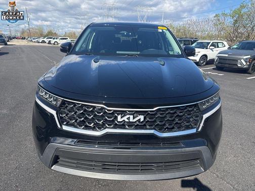 Ebony Black 2023 Kia Sorento LX