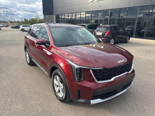 2025 Kia Sorento LX