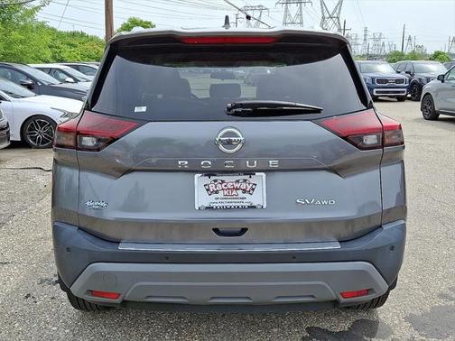 2021 Nissan Rogue SV