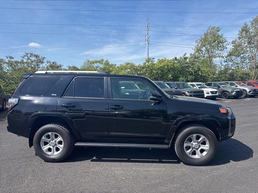 Midnight Black Metallic 2020 Toyota 4Runner SR5 Premium