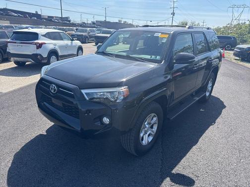 Midnight Black Metallic 2020 Toyota 4Runner SR5 Premium