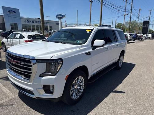 2022 GMC Yukon XL SLT