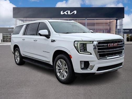 2022 GMC Yukon XL SLT