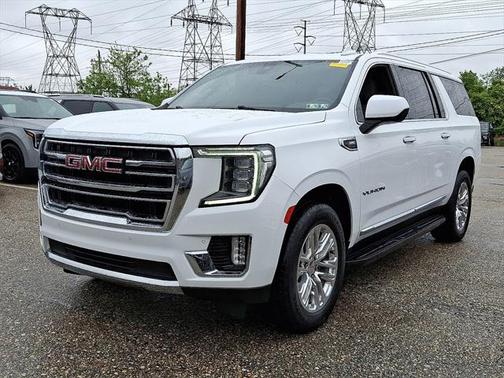 2022 GMC Yukon XL SLT