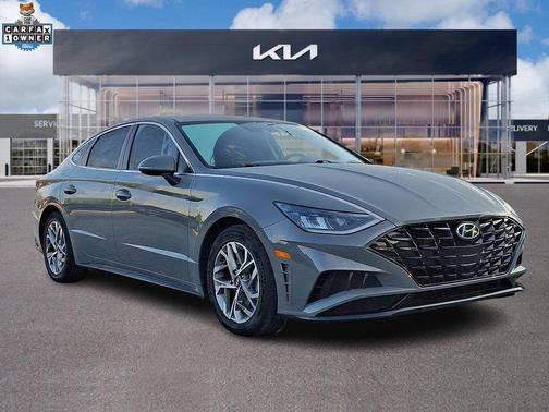 2022 Hyundai SONATA SEL