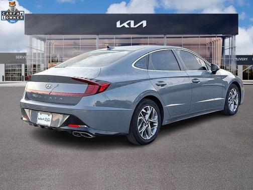 2022 Hyundai SONATA SEL