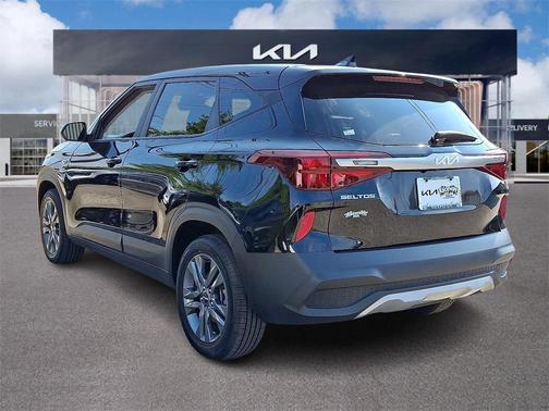 2023 Kia Seltos LX