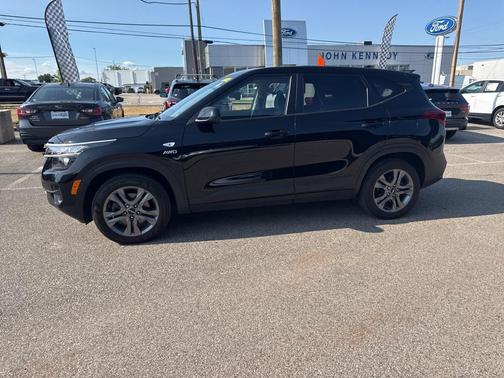 2023 Kia Seltos LX
