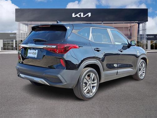 2023 Kia Seltos LX