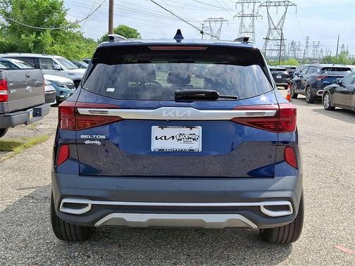 2022 Kia Seltos EX