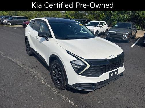Snow White Pearl 2023 Kia Sportage LX