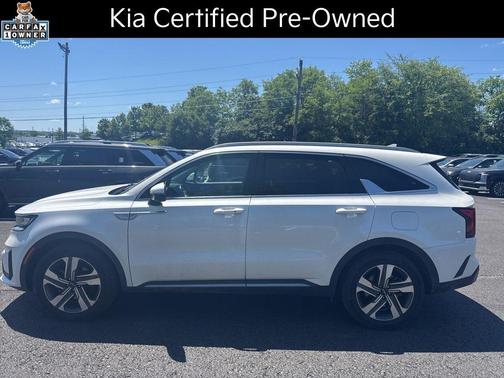 Snow White Pearl 2024 Kia Sorento Hybrid EX