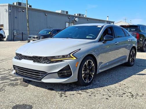 2022 Kia K5 GT-Line