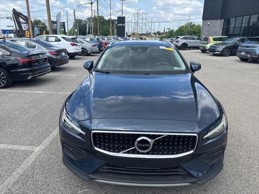 2020 Volvo V60 Cross Country T5