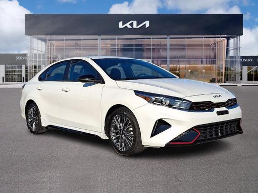 Snow White Pearl 2023 Kia Forte GT-Line