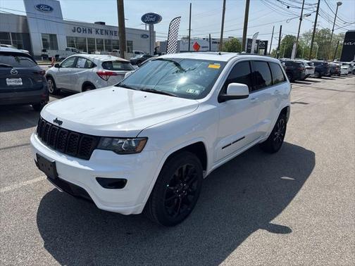 2021 Jeep Grand Cherokee Laredo