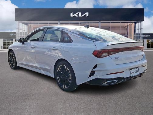 2024 Kia K5 GT-Line