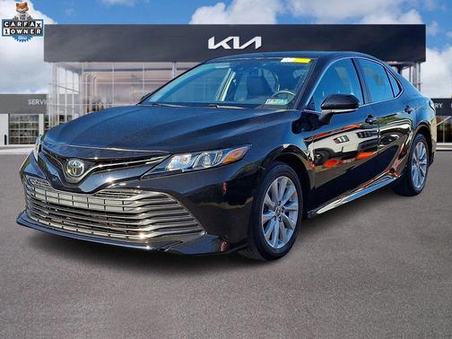 Midnight Black Metallic 2020 Toyota Camry LE