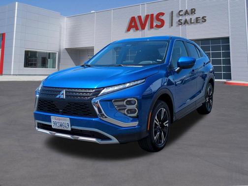 Lightning Blue Metallic 2025 Mitsubishi Eclipse Cross SE